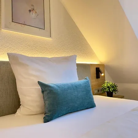 Living & Serviced Apartments By Blauer Wolf-3